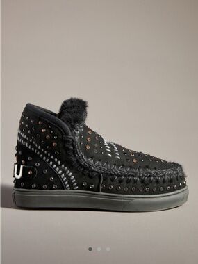 🎉SUPER RARE🎉 Mou Eskimo NWT Anthropologie Studs Sneaker Boots size 8 (38).